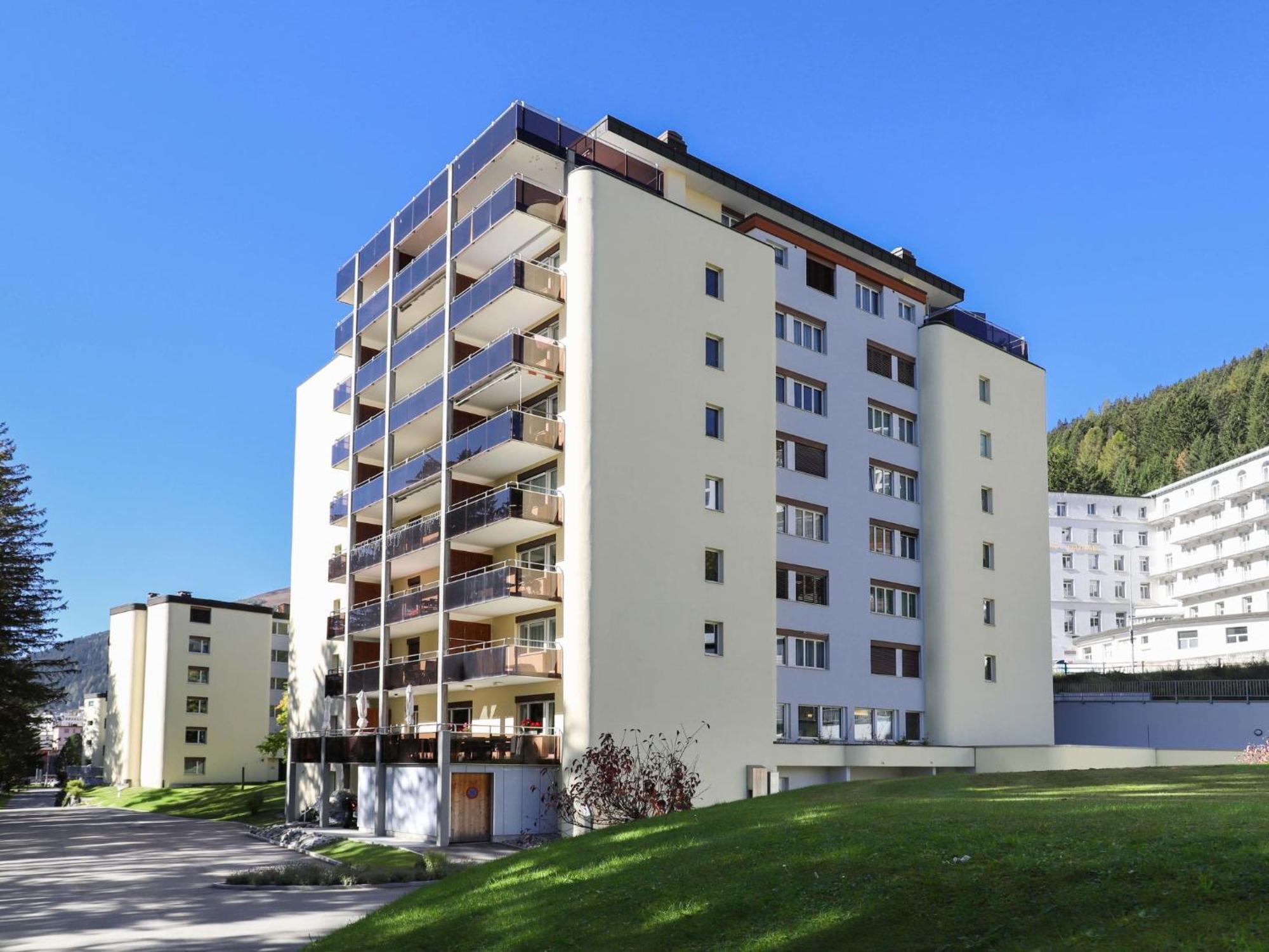 Apartment Allod-Park-46 By Interhome Давос Екстериор снимка