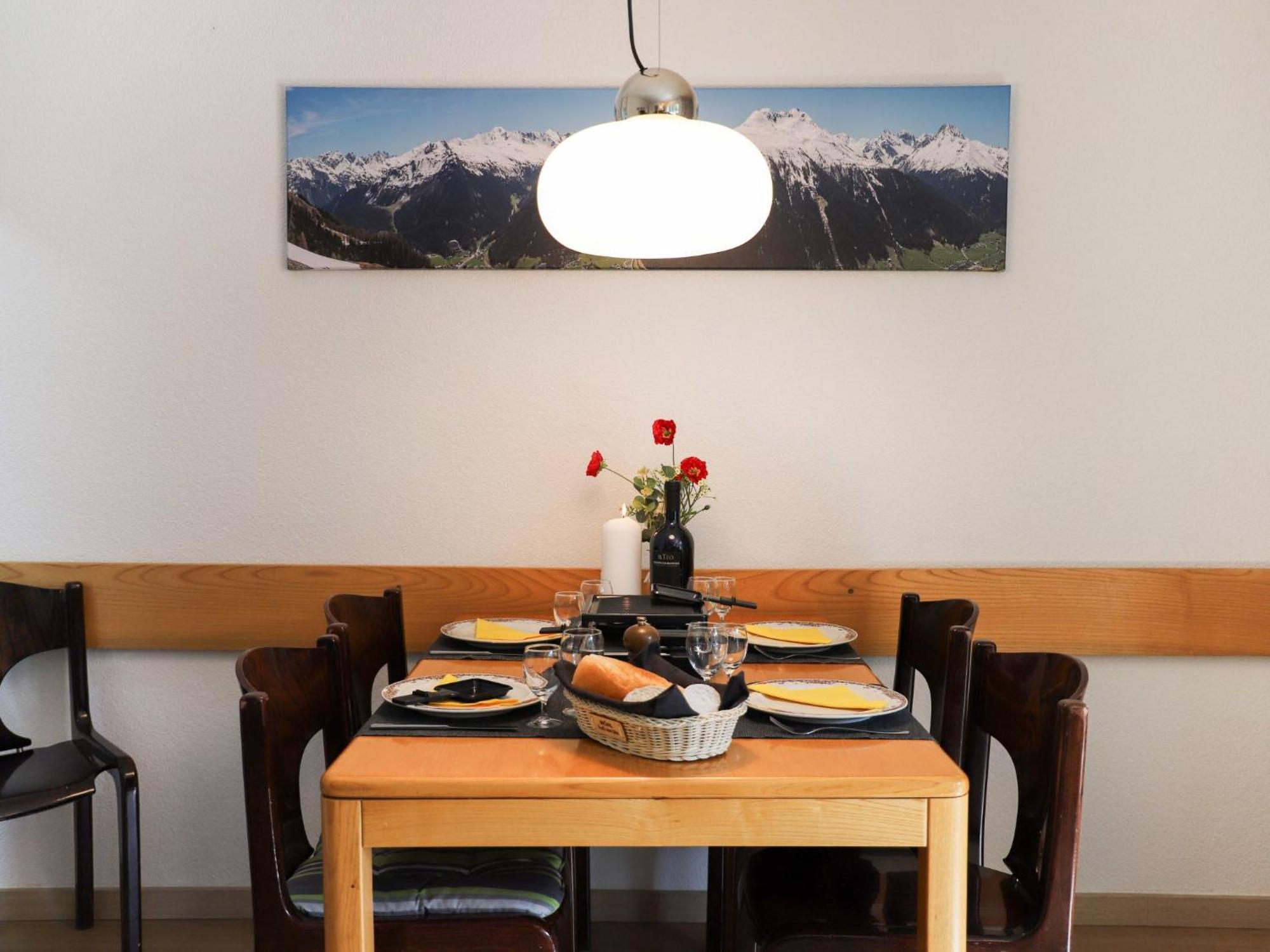 Apartment Allod-Park-46 By Interhome Давос Екстериор снимка